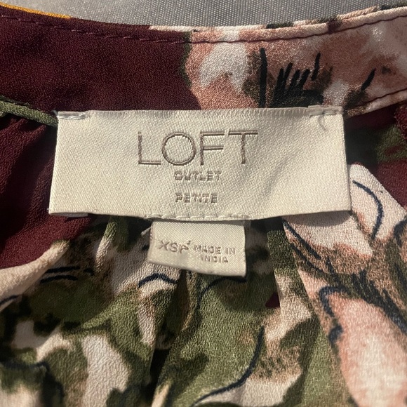 LOFT XSP Blouse - Picture 4 of 4